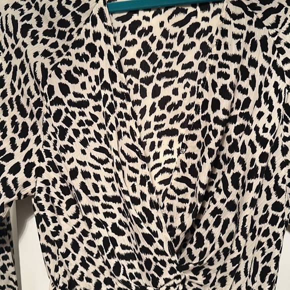 New with tags leopard print dress - Picture 3 of 4